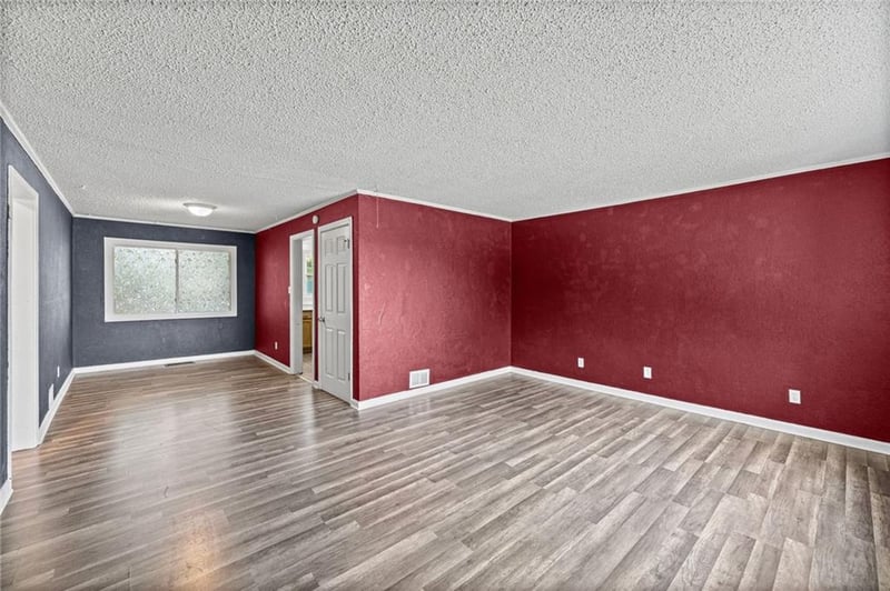 1143 E 65th St, Kansas City, MO 64131