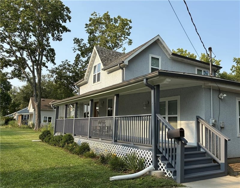 312 S Church St, Olathe, KS 66061
