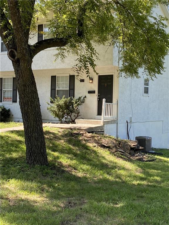 312 3rd St, Belton, MO 64012