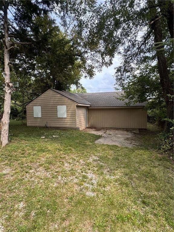 8407 Olive St, Kansas City, MO 64132