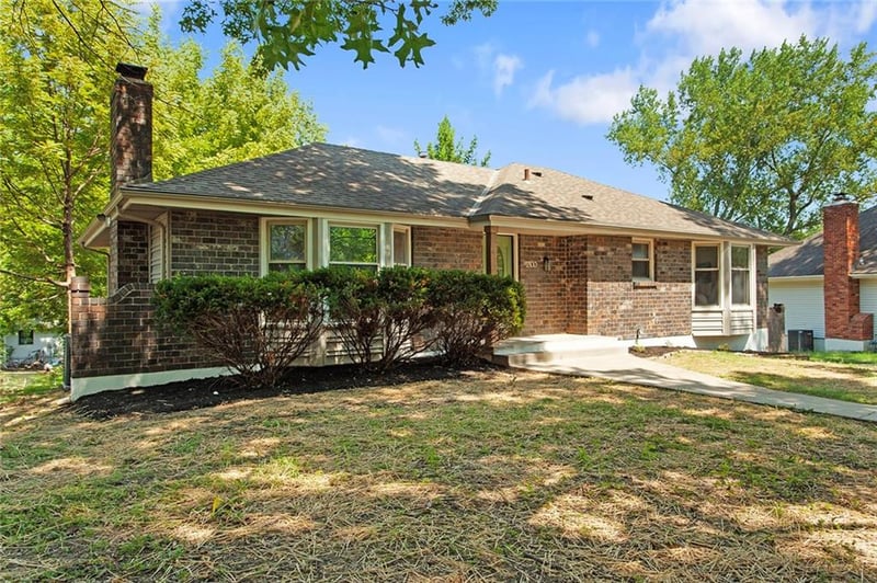 12100 E 60th Ter, Kansas City, MO 64133