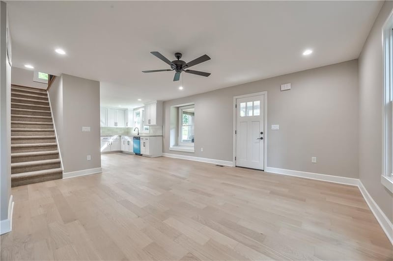 703 N 12th St, Leavenworth, KS 66048