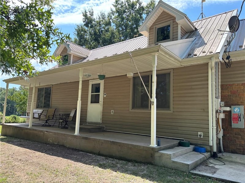 16614 S Hadsell Rd, Pleasant Hill, MO 64080