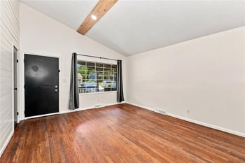 8214 Ruskin Way, Kansas City, MO 64134