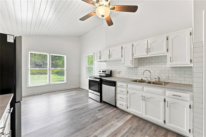 8214 Ruskin Way, Kansas City, MO 64134