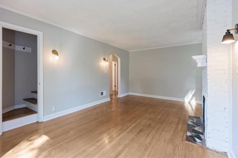 5723 Nall St, Roeland Park, KS 66202