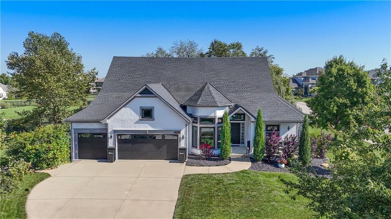 6600 NW 103rd St, Kansas City, MO 64154