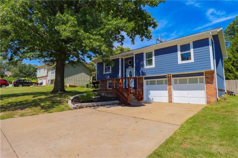 5420 Locust Ave, Kansas City, KS 66106
