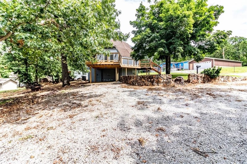 10116 Billabong Dr, Warsaw, MO 64735