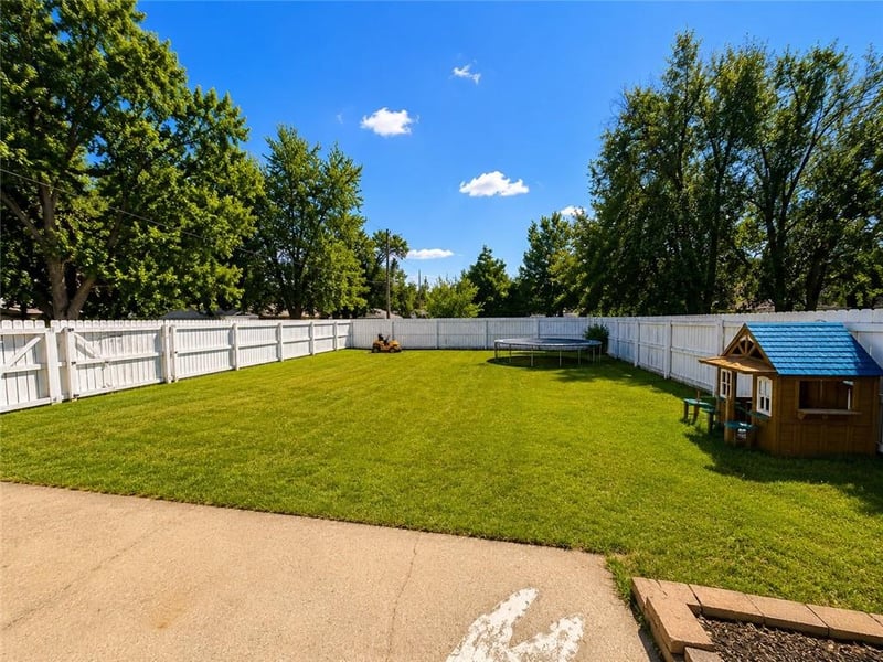 202 Clay St, Chillicothe, MO 64601