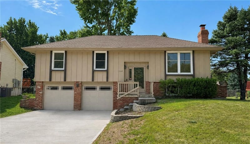 7509 NW 81st St, Kansas City, MO 64151
