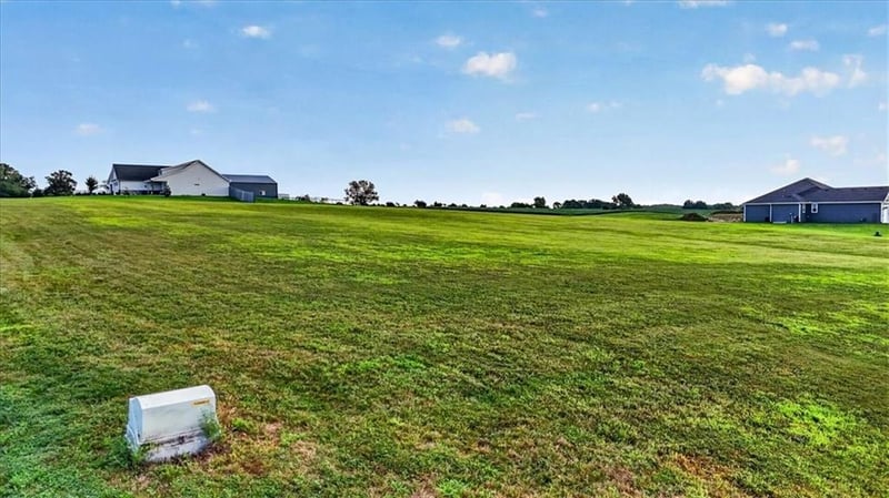 Lynn Rd, Leavenworth, KS 66048