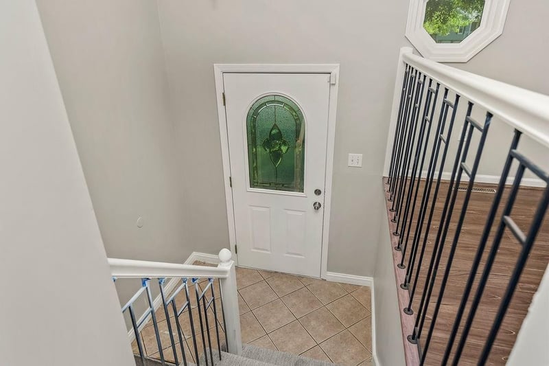 401 SE Mt Vernon Dr, Blue Springs, MO 64014
