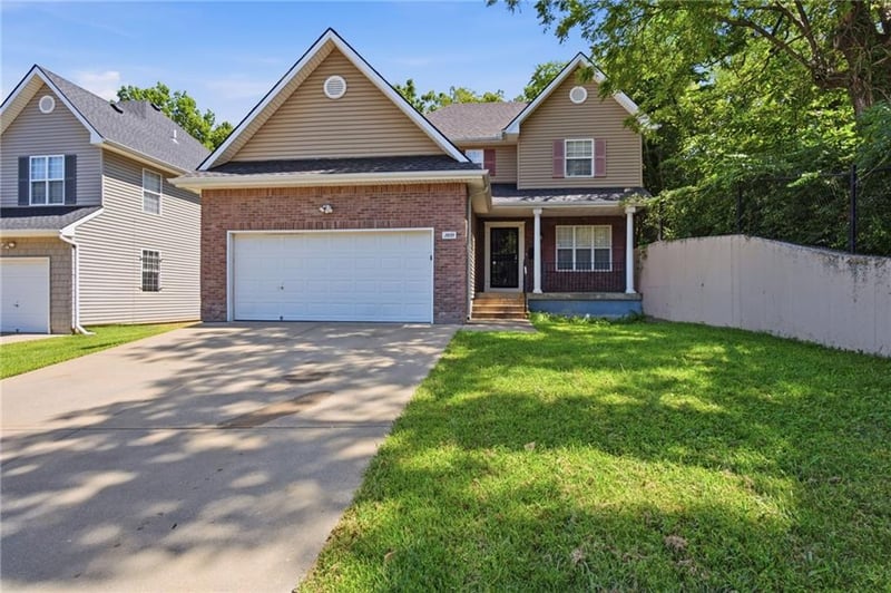 3939 Highland Ave, Kansas City, MO 64110
