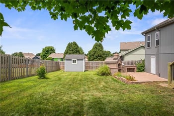 905 NW 112th Ter, Kansas City, MO 64155