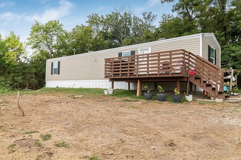 581 SE 1200th Rd, Leeton, MO 64761