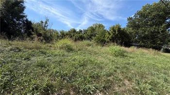 820 N 78th St, Kansas City, KS 66112