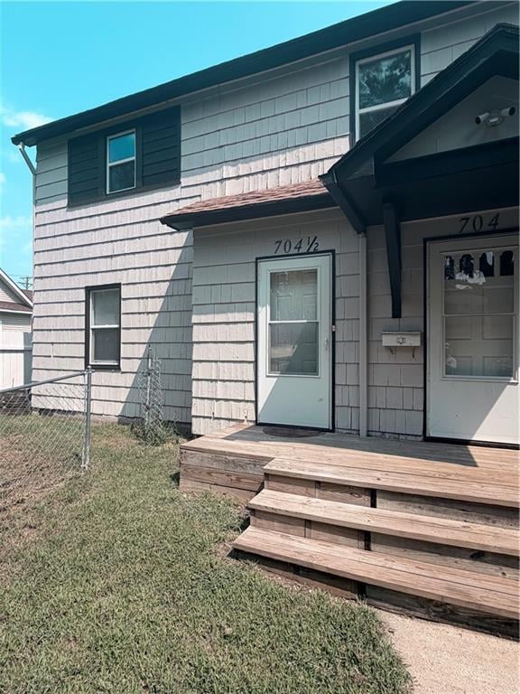 704 Rhodes Ave, Grandview, MO 64030