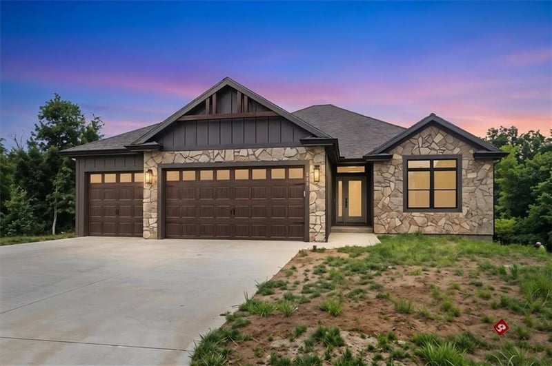 2204 Arbor Ln, Excelsior Springs, MO 64024