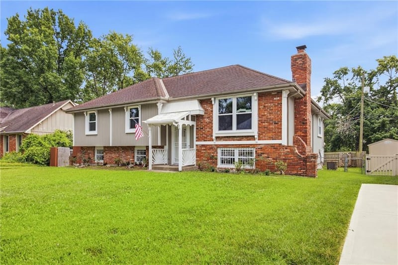 8113 E 96th Ter, Kansas City, MO 64134