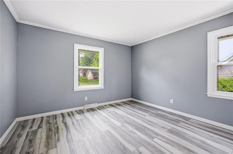 8113 E 96th Ter, Kansas City, MO 64134