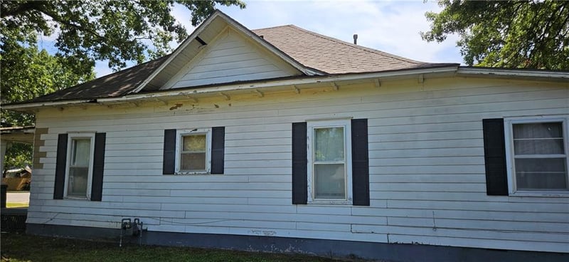 509-511 N Catalpa St, Pittsburg, KS 66762