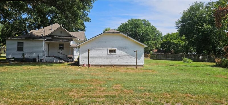 509-511 N Catalpa St, Pittsburg, KS 66762