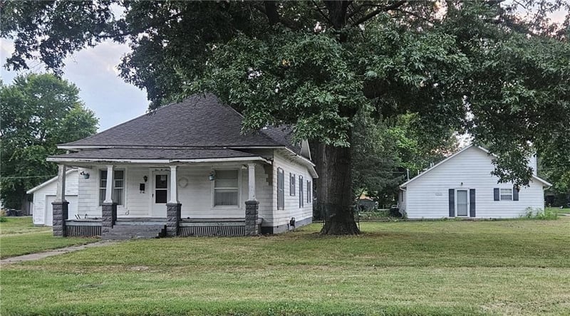 509-511 N Catalpa St, Pittsburg, KS 66762
