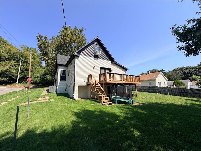 1502 6th Ave, St Joseph, MO 64505