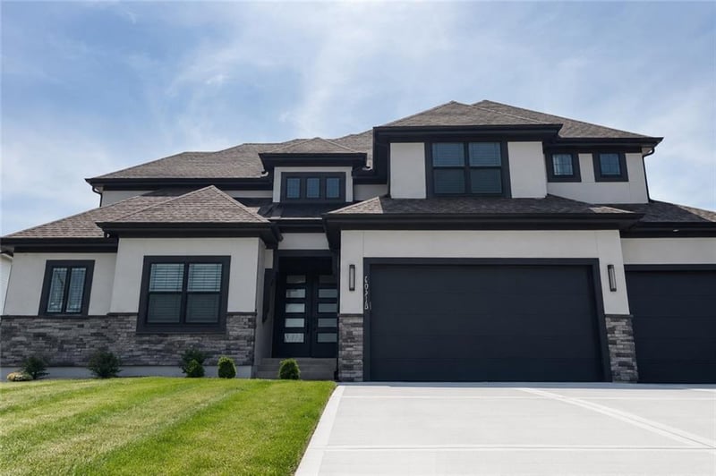 10514 N Hawthorne Ave, Kansas City, MO 64157