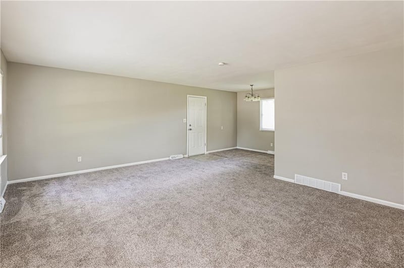 1502 Broadway St, Independence, MO 64050