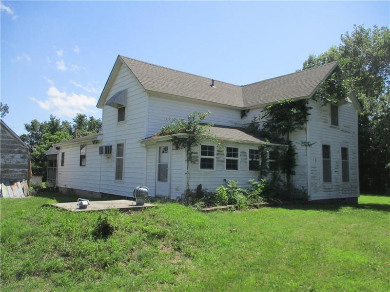 1101 W 12th St, Baxter Springs, KS 66713