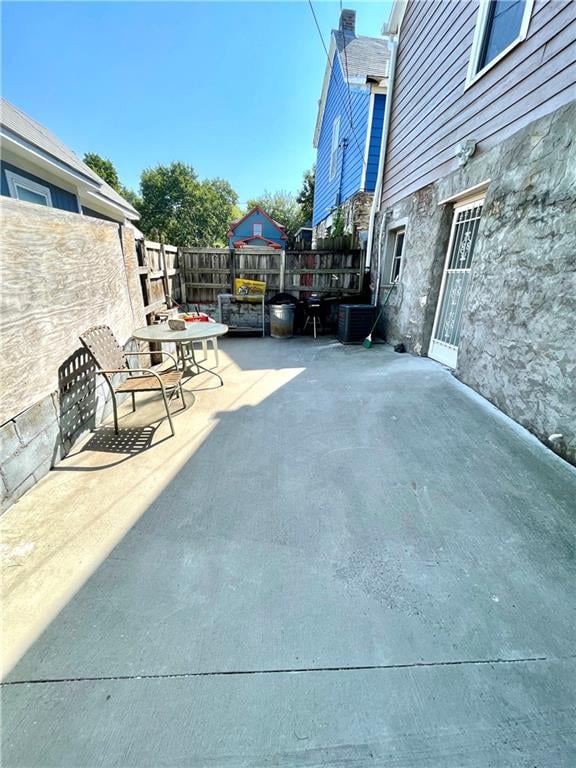 902 W 29th St, Kansas City, MO 64108