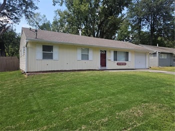 11402 Crystal Ave, Kansas City, MO 64134