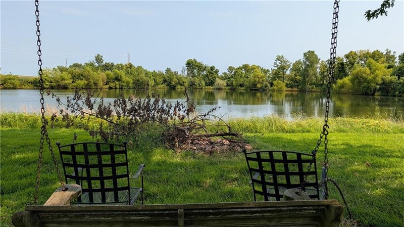 12101 NE J Hw, Windsor, MO 65360