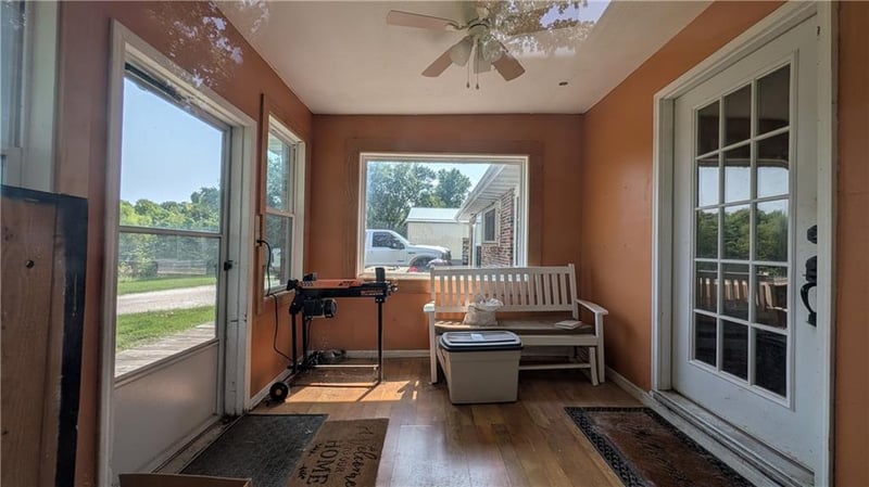 12101 NE J Hw, Windsor, MO 65360