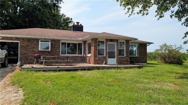 12101 NE J Hw, Windsor, MO 65360