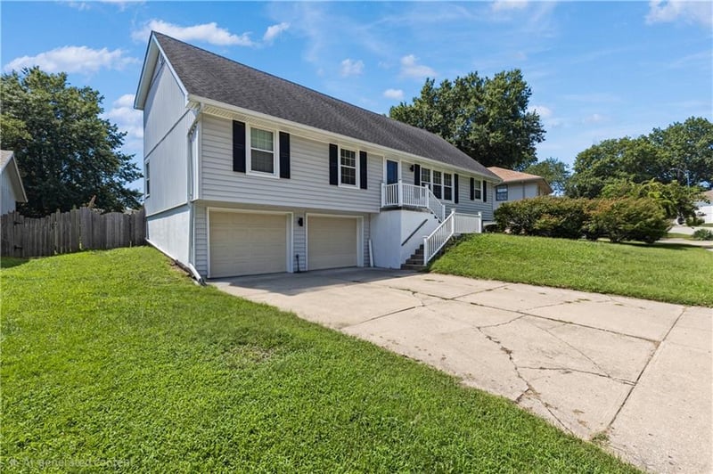 16901 E 49th Ter S, Independence, MO 64055