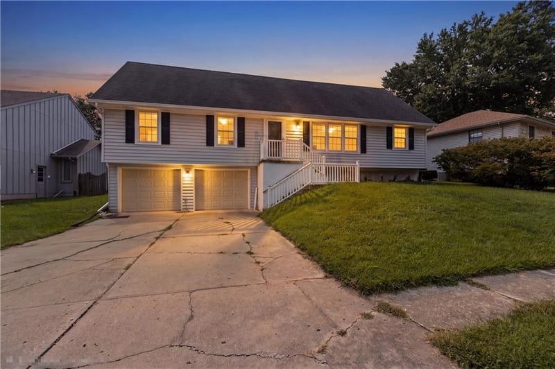 16901 E 49th Ter S, Independence, MO 64055