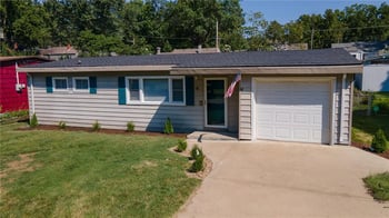 8 W 89th Ter, Kansas City, MO 64114