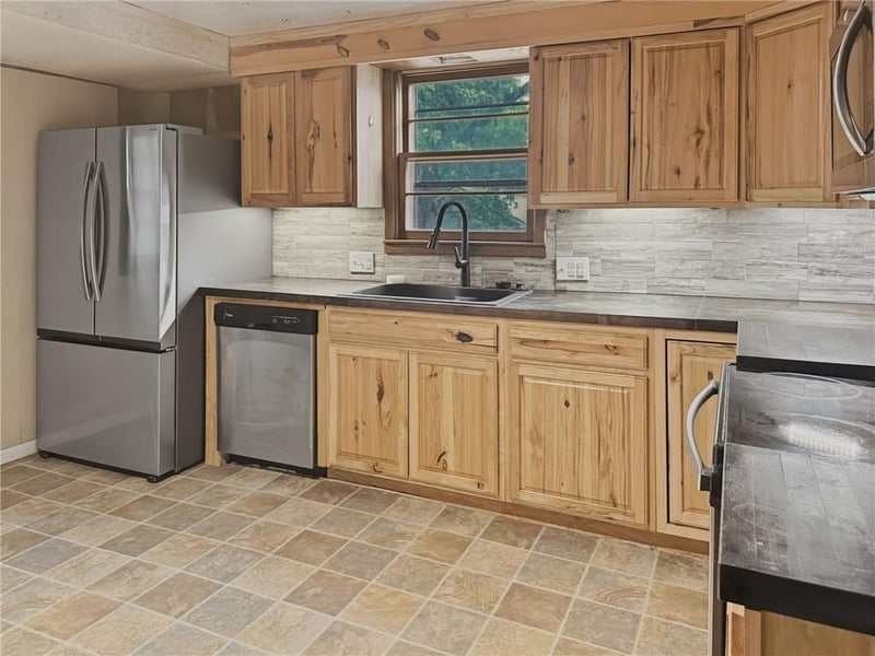 1138 Elm St, Chillicothe, MO 64601