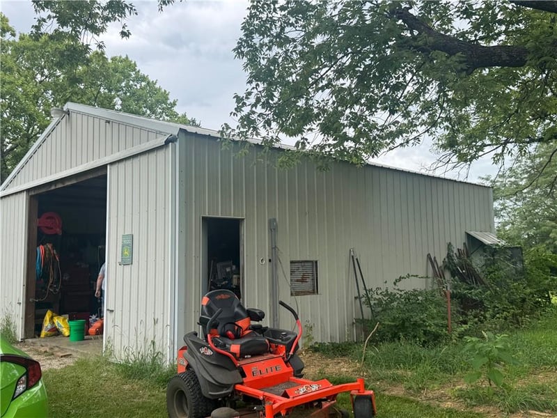 16235 S Burlingame Rd, Burlingame, KS 66413