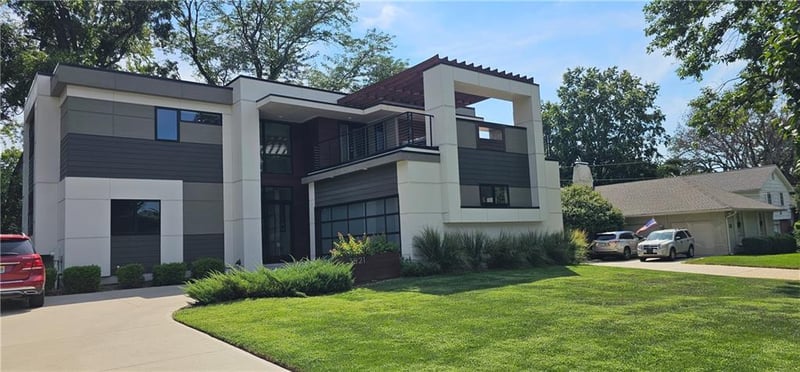 3521 W 73rd St, Prairie Village, KS 66208