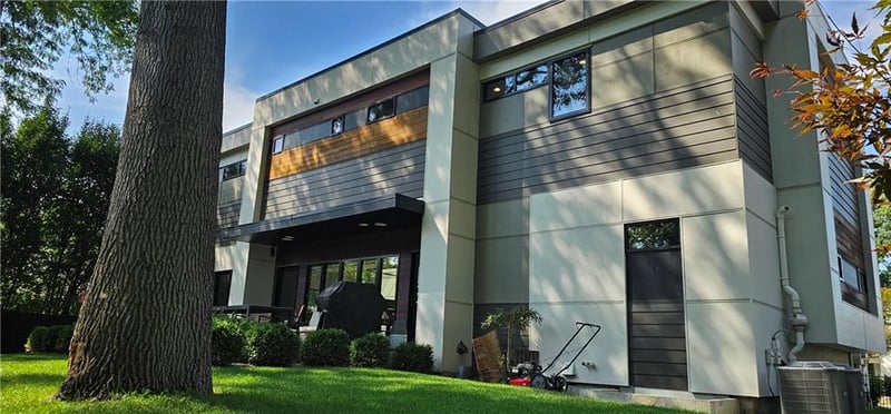 3521 W 73rd St, Prairie Village, KS 66208