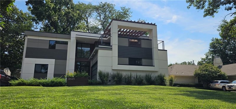3521 W 73rd St, Prairie Village, KS 66208