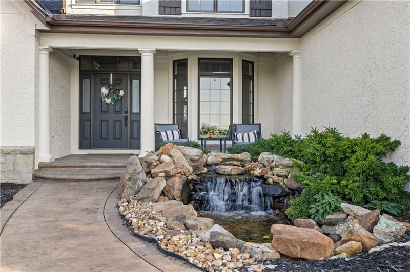 18101 Sunset Dr, Olathe, KS 66062