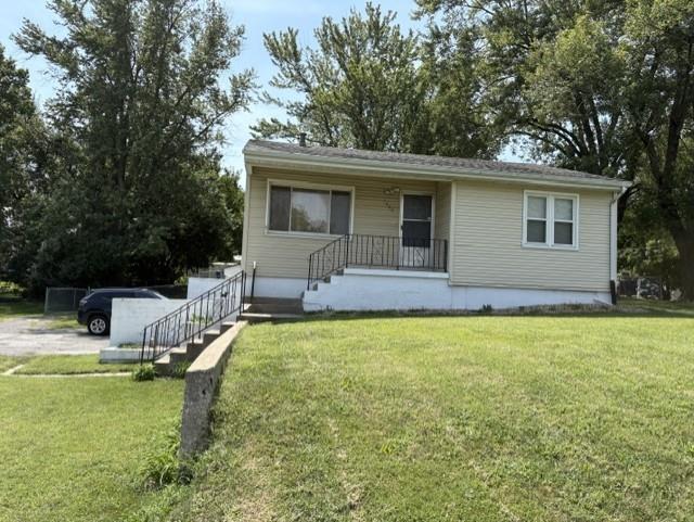 1405 NE 72 St, Gladstone, MO 64118