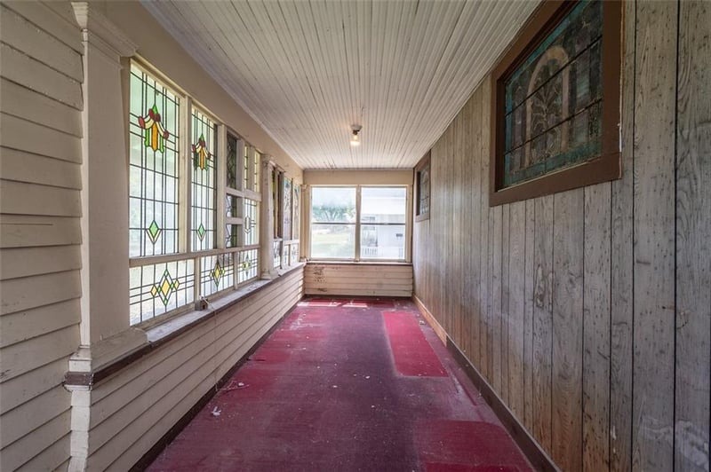 117 S 8th St, Fredonia, KS 66736