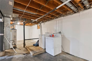 10200 Bellaire Ave, Kansas City, MO 64134