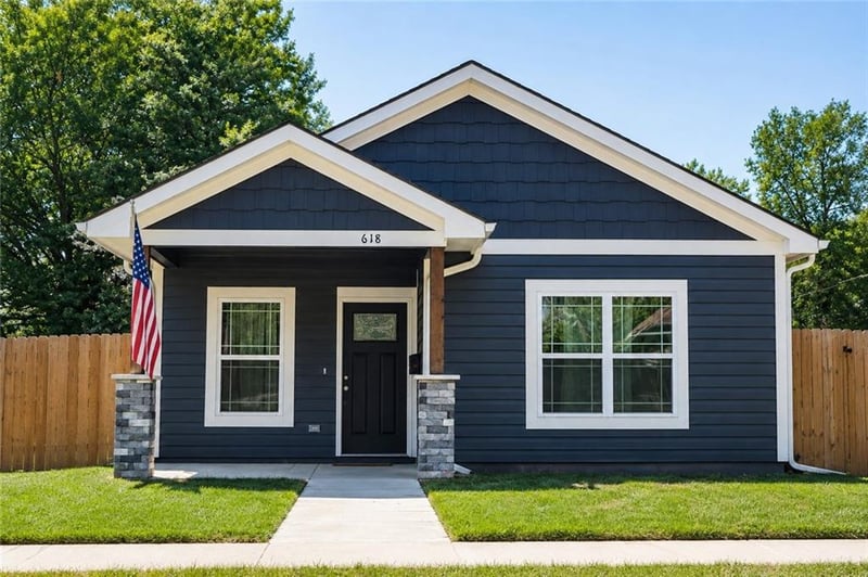 618 N Cedar St, Ottawa, KS 66067